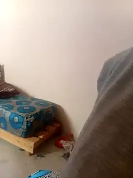 latarak321 online show from November 2, 2025, 2:33 pm