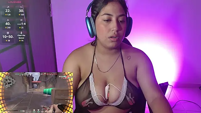 mariam ferrer online show from November 7, 2025, 4:28 am