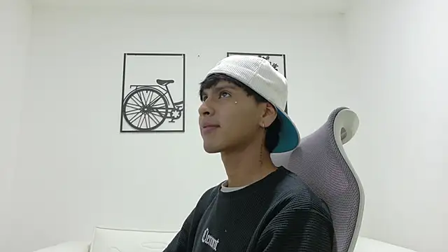 SEBAS LOVER  online show from October 14, 2025, 9:15 pm