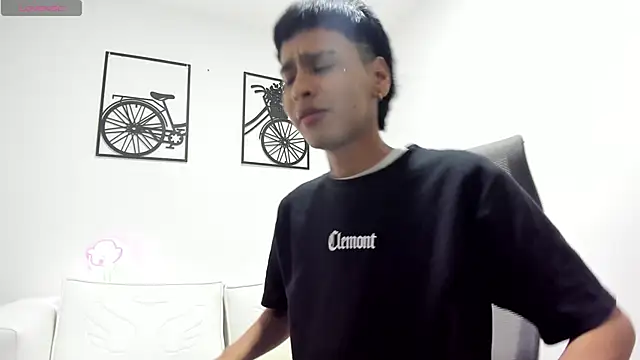 SEBAS LOVER  online show from October 22, 2025, 7:46 pm