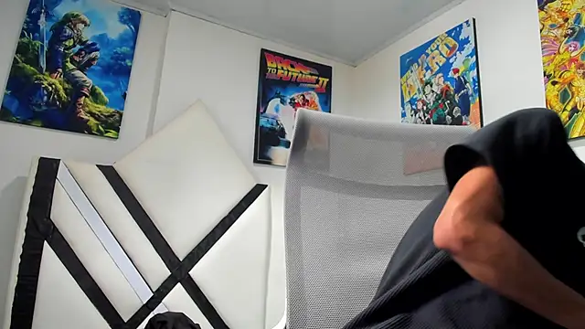 SEBAS LOVER  online show from October 31, 2025, 7:43 pm