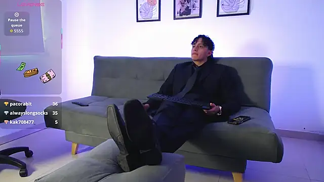 spike spigell online show from October 19, 2025, 9:39 pm