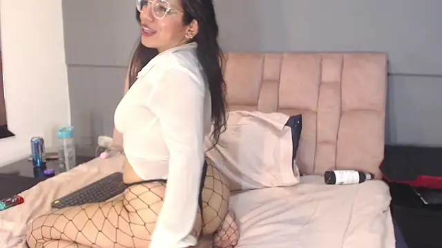 PaulinaColeman online show from February 27, 2026, 12:16 pm