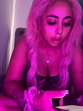 zara bellexx online show from November 2, 2025, 2:22 pm