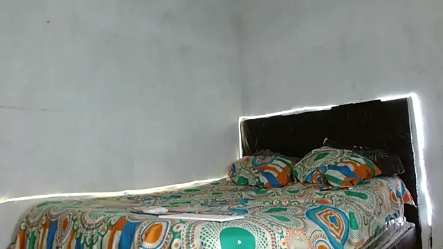 Snapshot of Paulosex12 chatting on October 31, 2025, 1:13 am Paulosex12 online show from October 31, 2025, 1:13 am