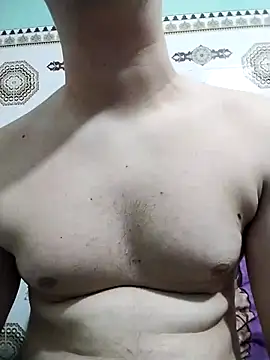 emilia6565 online show from November 14, 2025, 7:17 pm