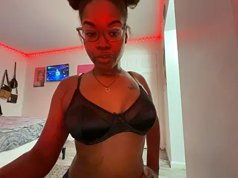 Snapshot of twerkaholic120 chatting on October 17, 2025, 2:04 am twerkaholic120 online show from October 17, 2025, 2:04 am