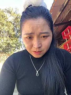 miemie-xx online show from November 30, 2025, 6:58 am