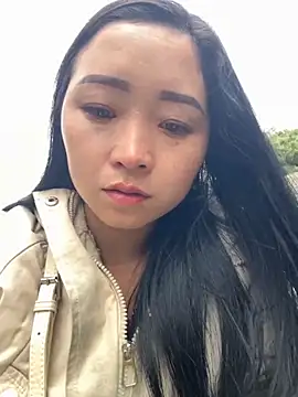 miemie-xx online show from October 27, 2025, 3:07 am