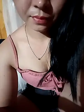 miemie-xx online show from October 14, 2025, 2:07 pm