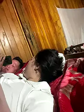 miemie-xx online show from December 15, 2025, 2:56 pm