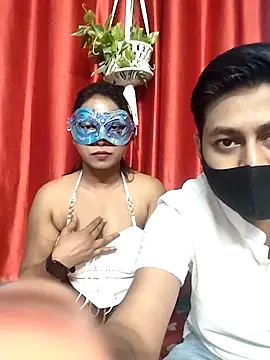 Snapshot of hornycouple654 chatting on October 9, 2025, 6:52 pm hornycouple654 online show from October 9, 2025, 6:52 pm