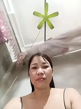 ladzy sexy online show from March 25, 2026, 7:35 pm