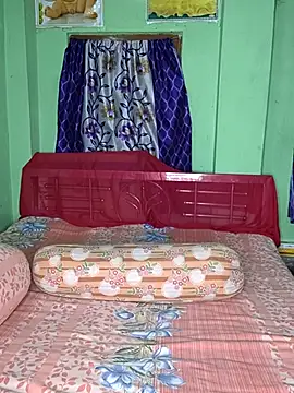 Snapshot of MAGGO-11 chatting on November 22, 2025, 6:18 pm MAGGO-11 online show from November 22, 2025, 6:18 pm