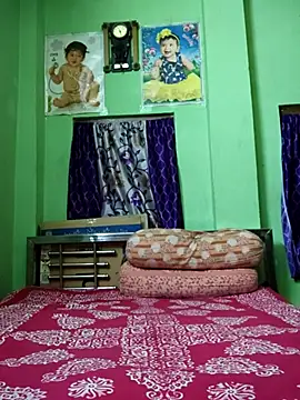 Snapshot of MAGGO-11 chatting on November 3, 2025, 6:00 pm MAGGO-11 online show from November 3, 2025, 6:00 pm