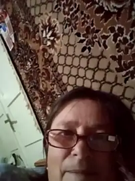 MilaCold5443 online show from November 28, 2025, 5:24 pm