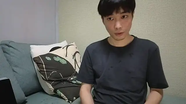 natesiuss online show from October 9, 2025, 10:16 am