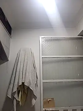 Snapshot of AbbyLewiis chatting on December 5, 2025, 10:03 am AbbyLewiis online show from December 5, 2025, 10:03 am