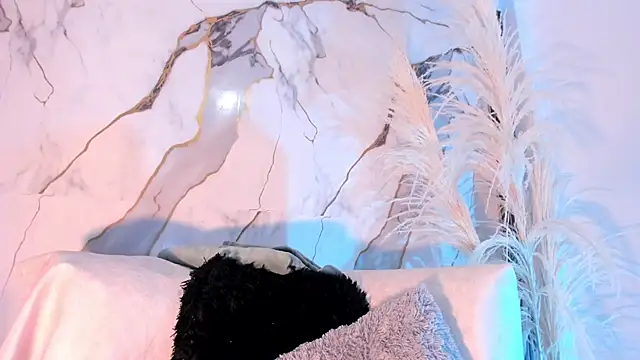 Snapshot of AbbyLewiis chatting on October 24, 2025, 1:21 pm AbbyLewiis online show from October 24, 2025, 1:21 pm