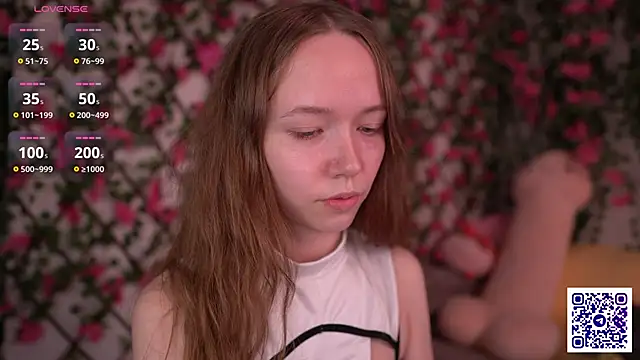 Petite Polly online show from November 24, 2025, 6:19 pm