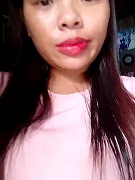 hello-cute online show from October 12, 2025, 8:26 am