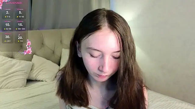 Snapshot of try_love_ chatting on October 27, 2025, 9:21 am try love online show from October 27, 2025, 9:21 am