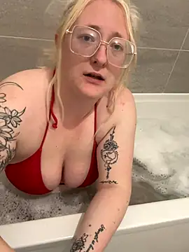 SashaMaexox online show from October 27, 2025, 6:20 pm