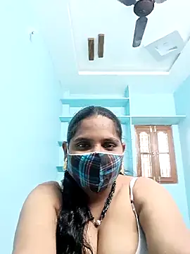 kajal-kajal1 online show from October 16, 2025, 7:49 am