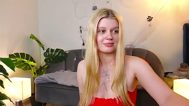 Snapshot of Any_mo0n chatting on October 16, 2025, 9:06 am Any mo0n online show from October 16, 2025, 9:06 am