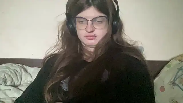 Snapshot of NikaXZimax chatting on October 16, 2025, 7:05 am NikaXZimax online show from October 16, 2025, 7:05 am