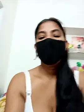 Hot radhaji online show from November 15, 2025, 4:11 pm