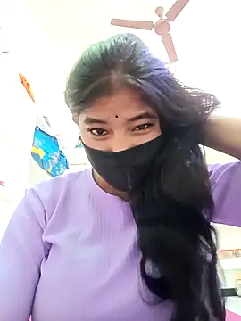 Hot radhaji online show from January 8, 2026, 10:43 am