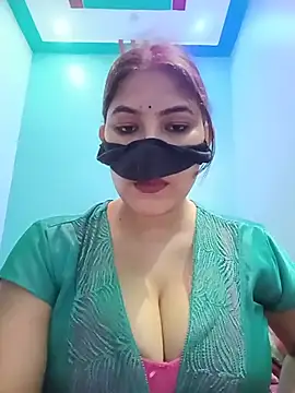 Hot radhaji online show from July 7, 2026, 4:10 pm