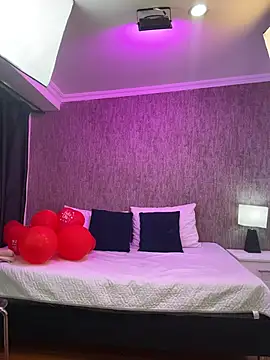 Snapshot of KarinaFlowers_ chatting on February 27, 2026, 12:16 pm KarinaFlowers online show from February 27, 2026, 12:16 pm