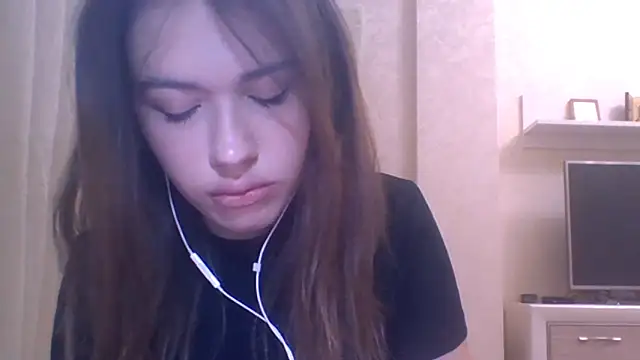 CeyaLier online show from October 17, 2025, 4:09 pm