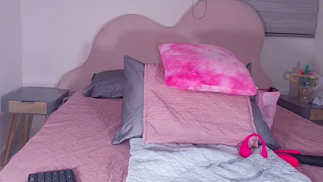 lu mystic online show from April 10, 2026, 4:08 am