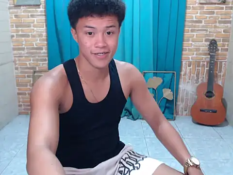 ur naughtyboy patrick online show from December 3, 2025, 2:27 pm