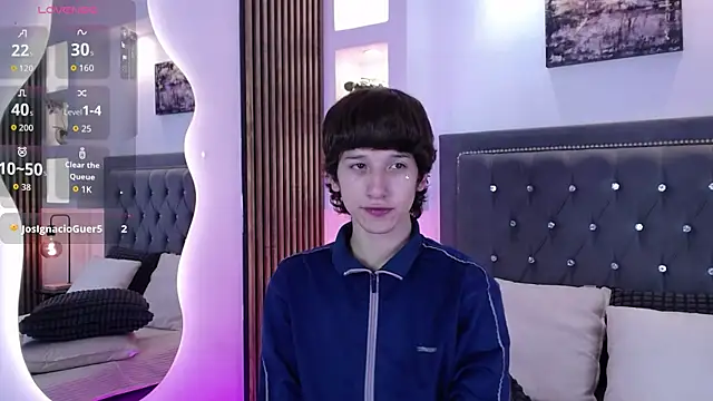 Snapshot of Emo_Boy_ chatting on April 21, 2026, 1:42 am Emo Boy online show from April 21, 2026, 1:42 am