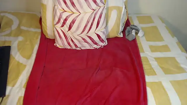 Tillah87 online show from October 30, 2025, 7:55 pm