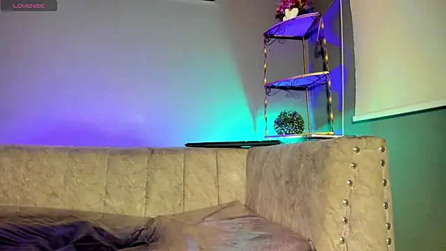 Snapshot of Oasis_Fairy chatting on November 20, 2025, 8:31 pm Oasis Fairy online show from November 20, 2025, 8:31 pm