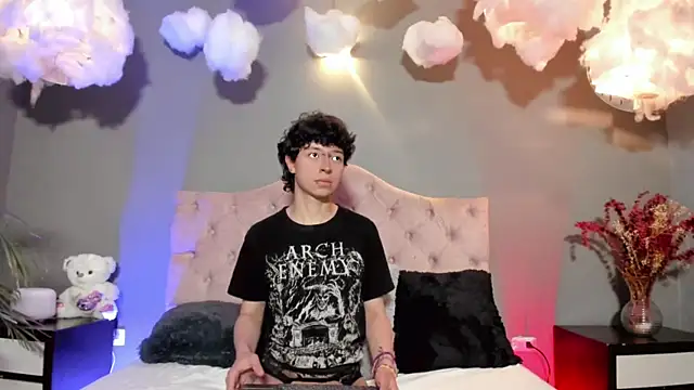 Snapshot of Oasis_Fairy chatting on October 10, 2025, 12:06 pm Oasis Fairy online show from October 10, 2025, 12:06 pm