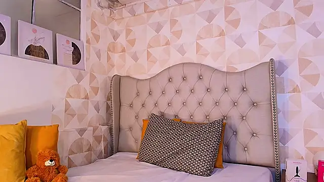 Snapshot of Siriuss_Collin chatting on February 18, 2026, 2:35 pm Siriuss Collin online show from February 18, 2026, 2:35 pm