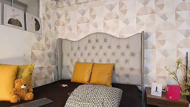 Siriuss Collin online show from April 17, 2026, 2:20 pm