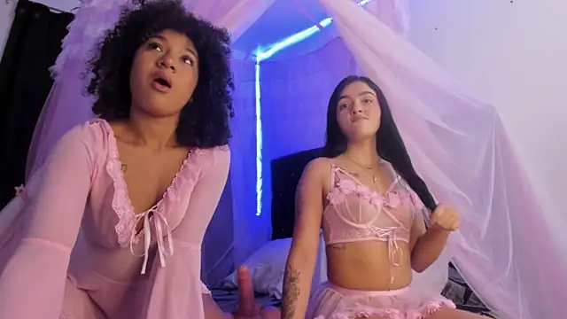 Snapshot of ailen_aria chatting on October 12, 2025, 3:24 pm ailen aria online show from October 12, 2025, 3:24 pm