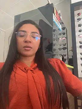 oralin online show from November 4, 2025, 6:11 pm