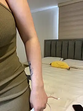 Snapshot of Isabella_LaRue chatting on February 4, 2026, 8:48 pm Isabella LaRue online show from February 4, 2026, 8:48 pm