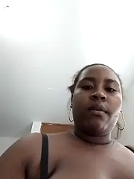 Snapshot of NaomiGrace_ chatting on November 4, 2025, 11:03 am NaomiGrace online show from November 4, 2025, 11:03 am