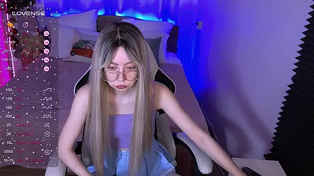 Snapshot of sofiisun chatting on January 8, 2026, 5:02 am sofiisun online show from January 8, 2026, 5:02 am