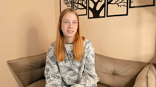 Snapshot of IveyColley chatting on October 9, 2025, 8:48 am IveyColley online show from October 9, 2025, 8:48 am