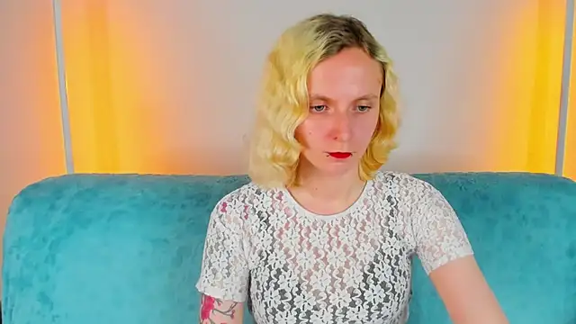 LikiLips online show from May 29, 2026, 8:09 am